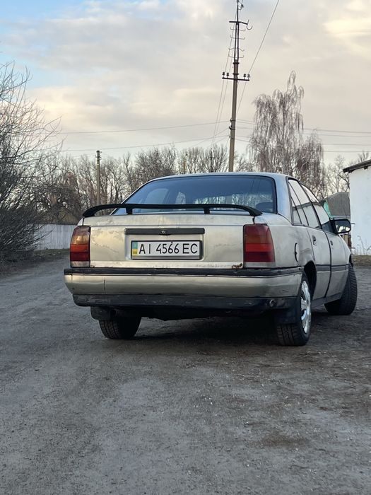 Продам Opel Omega A 1,8 Инжектор