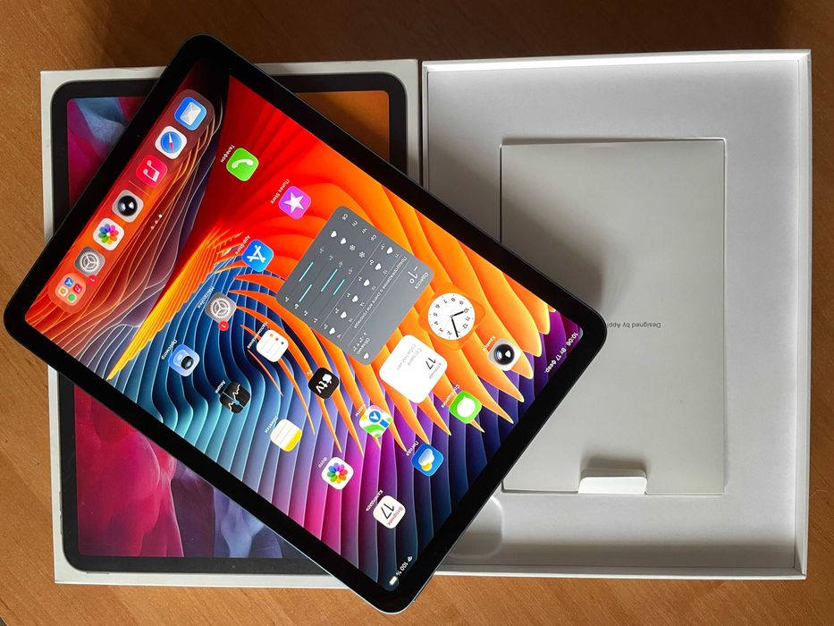 iPad Air 5 2022.  M1. 64gb. Wi-Fi. Батарея 100%. MDM.