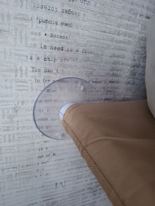 Legowisko dla kota lub małego psa do zawieszenia na oknie