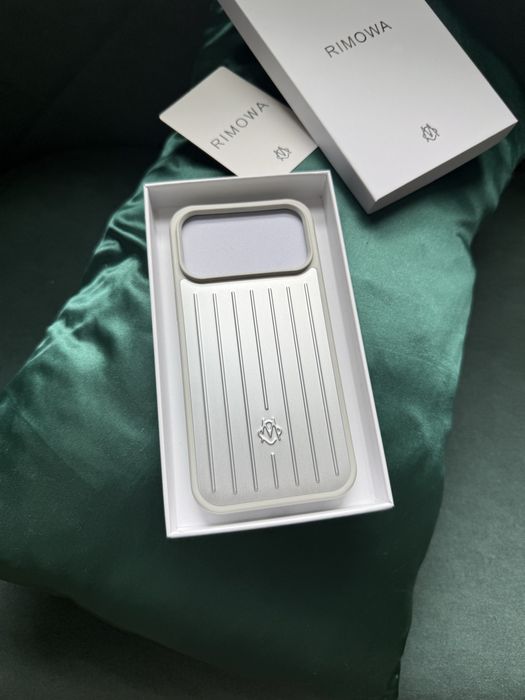 Rimowa etui 17 pro new