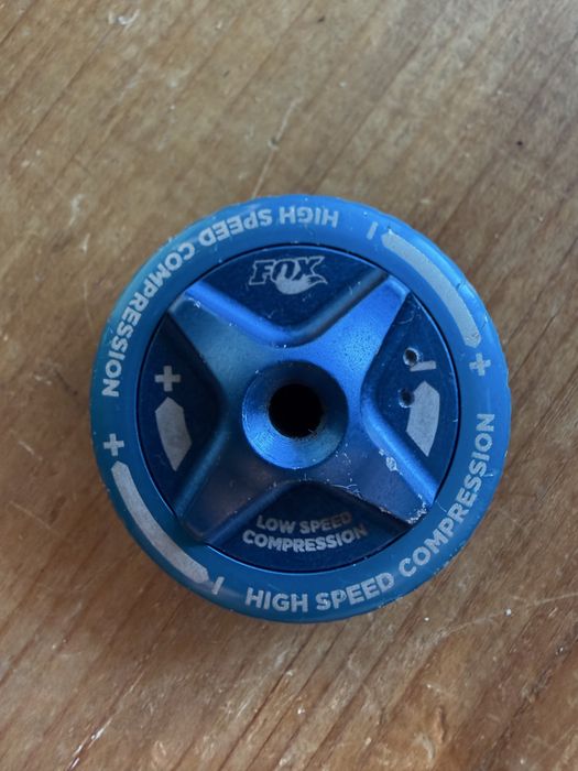 Pokrętło kompresji tłumika fox 40 low high compression