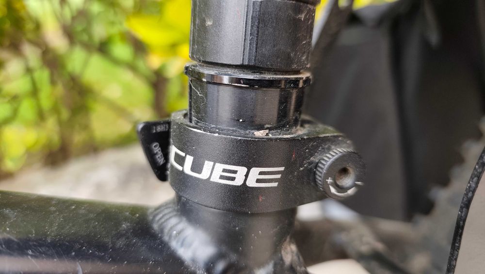 E-Bike BTT roda 27,5 polegadas, Marca "Cube" com motor Bosch