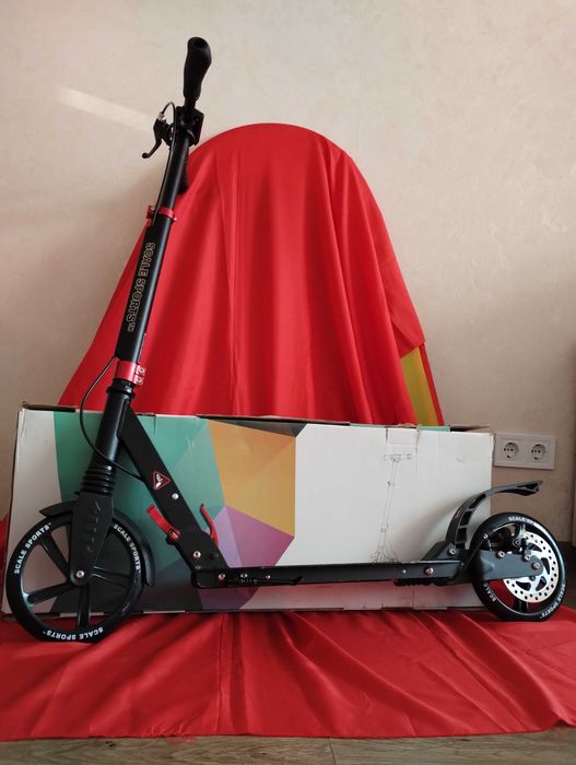 Фирменный самокат Scale Sports / Дисковый тормоз / До 100 кг /