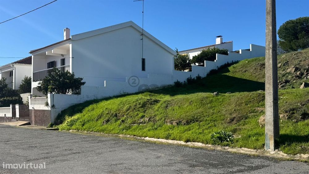 Terreno Urbano com 450m2, Aldeia do Corvo, Castro Verde
