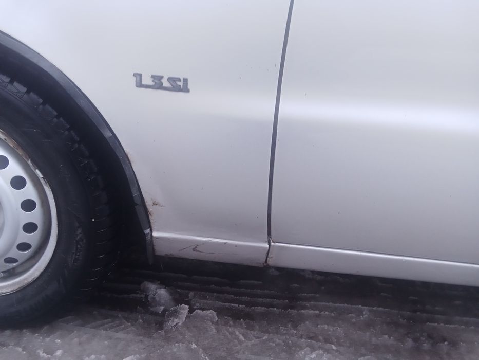 Сенс, повністю на ходу.