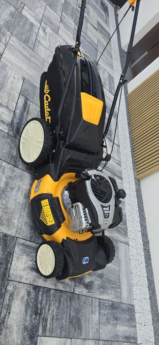 Kosiarka spalinowa z napędem Cub Cadet Briggs