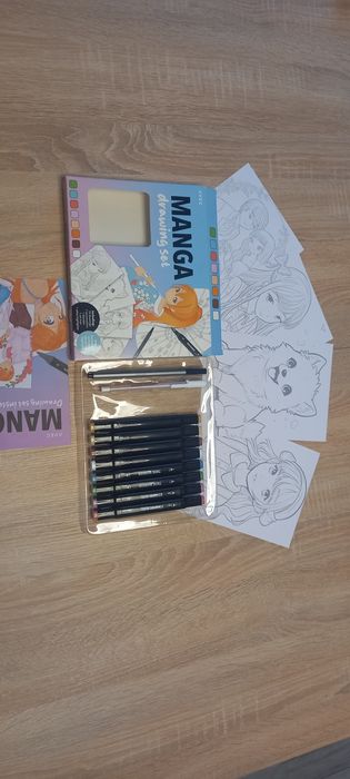 Pro markery + czarny i biały cienkopis + 4 obrazki.