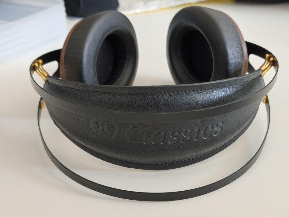 Headphones Meze Audio 99 Classics