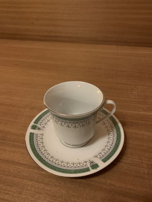 Chávena de chá com pires em porcelana chinesa