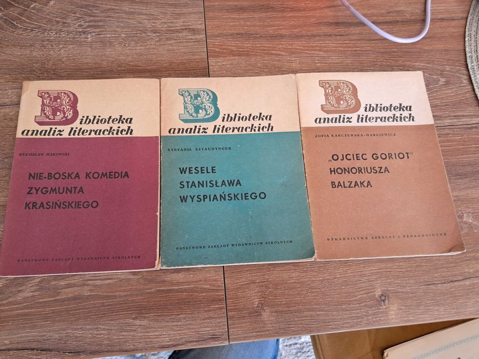 książki z 1963, 1971, 1974r analizy literackie stan db