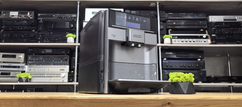 Кавова машина Siemens EQ.6 plus s100
