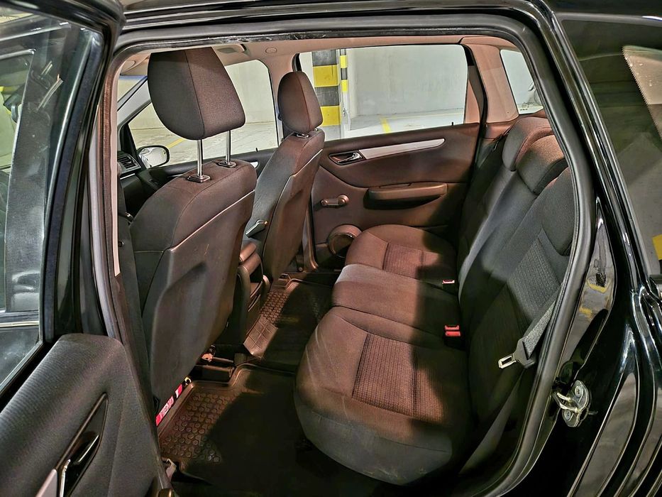 Mercedes Benz B class