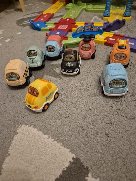 Garaż VTech Tut Tut + warsztat Vtech Tut Tut + tor uliczny + autka