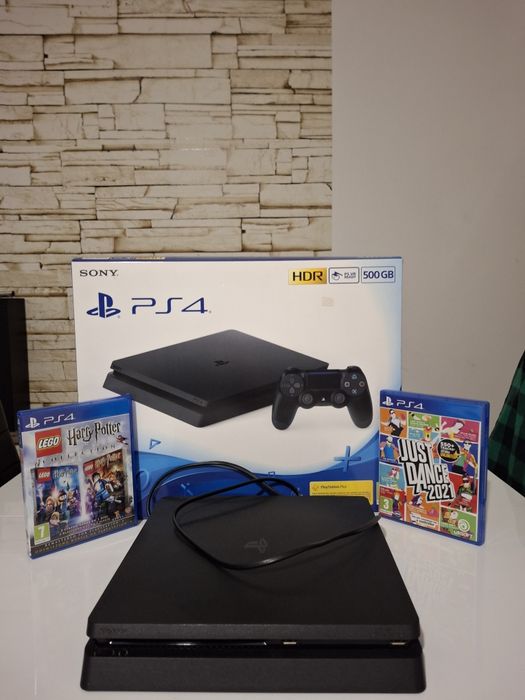 PS 4, 500 GB, 2 gry
