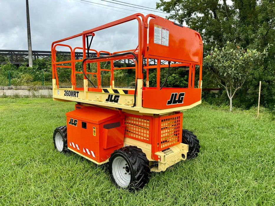 Plataforma elevatória Tesoura JLG