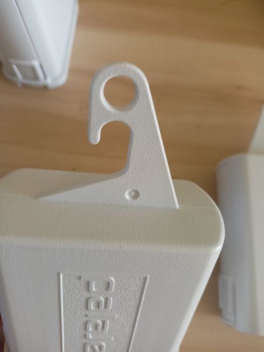 Pojemniki plastikowe dowolnego przeznaczenia.