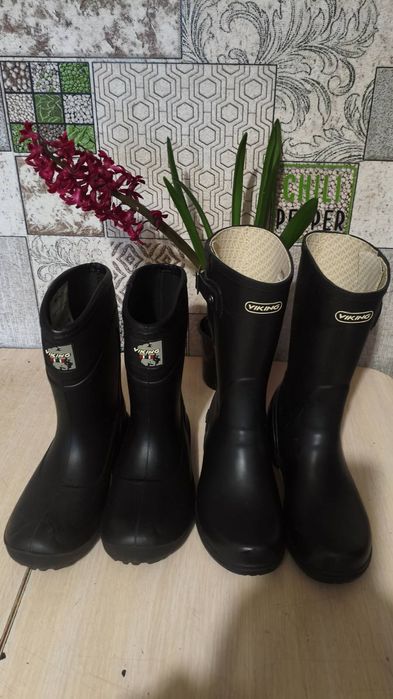 гумові чобітки нові