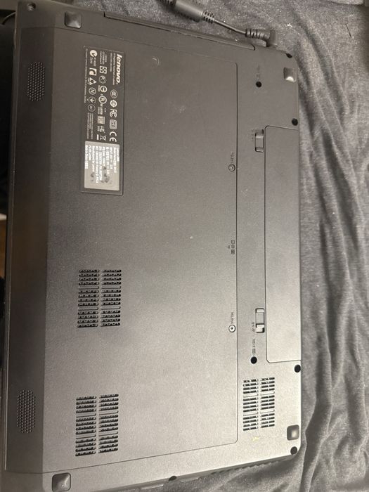Laptop lenovo g585