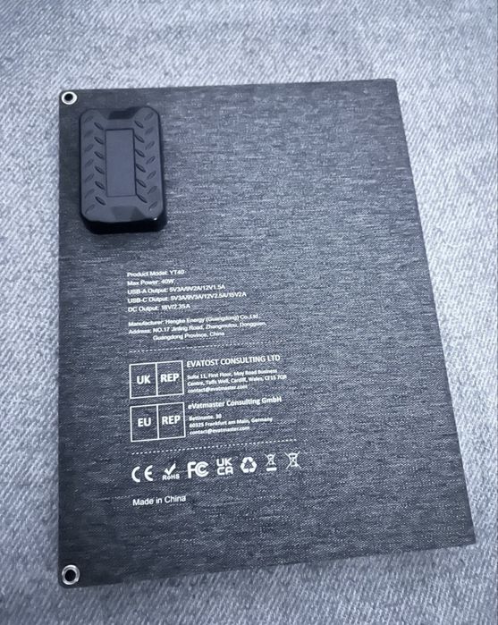 Power Bank R100 + panel solarny