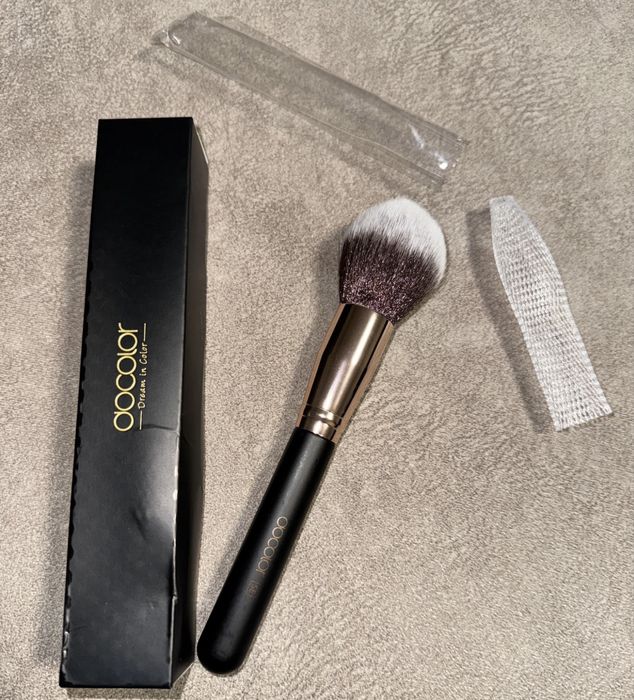 Новая кисточка для румян,пудры,визаж кисть