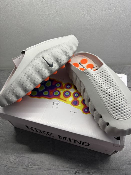 Klapki nike mind 001