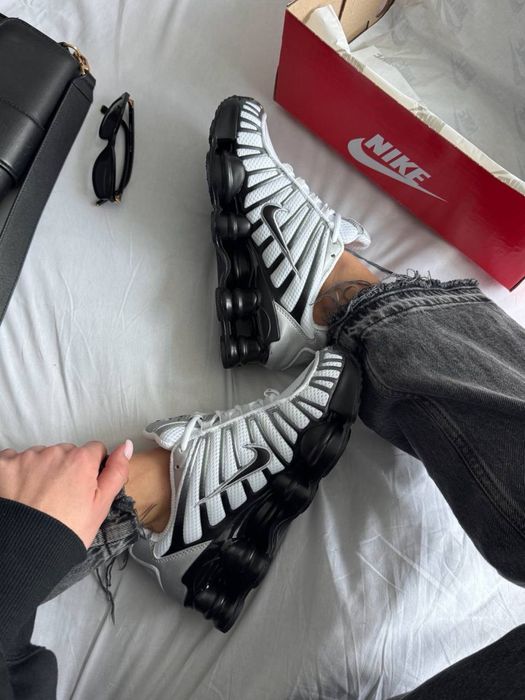 Жіночі  спортивні кросівки Shox tl White Black найк шокс білі з чорним