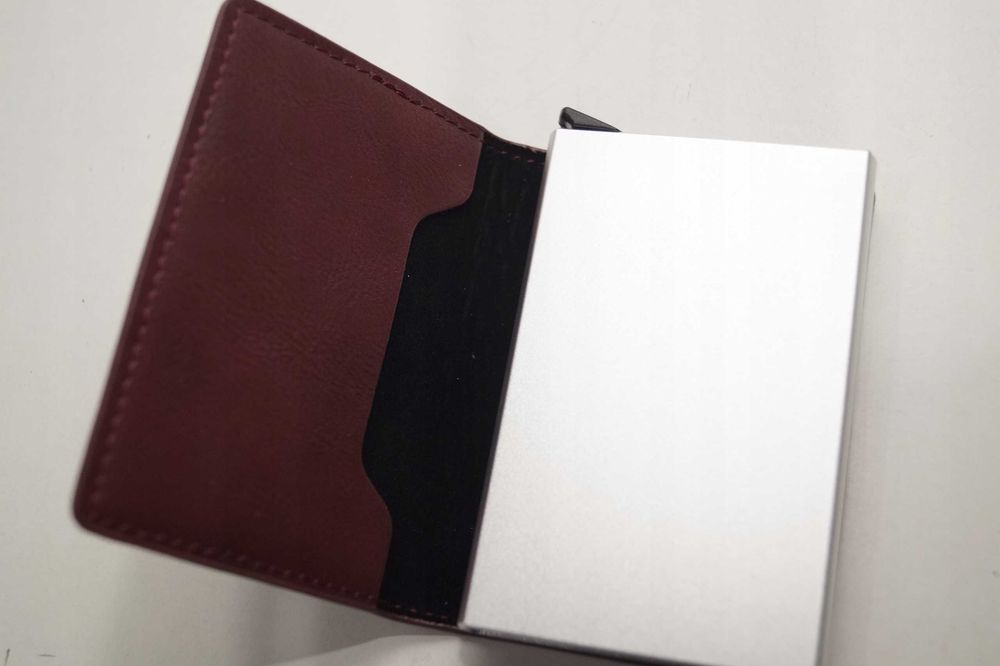 WS297 Mini Portfel męski etui RFID czerwony na karty banknoty ekoskóra