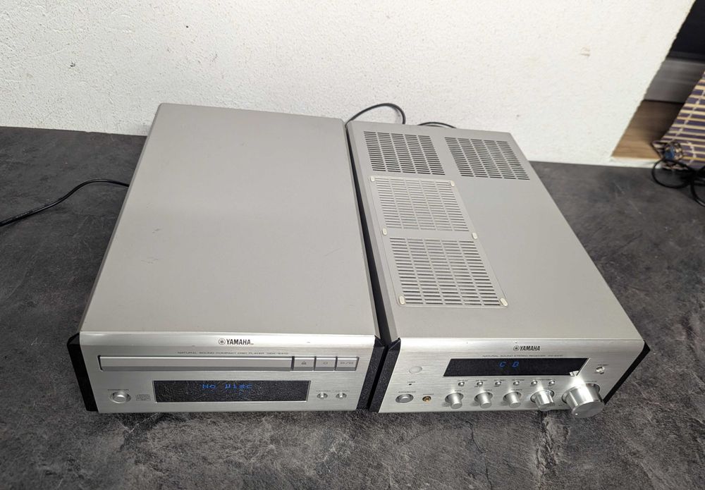 Комплект Yamaha ресивер RX-E410 та CD-E410.