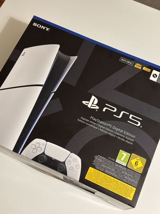 Consola PS5 Slim E Digital - Fechada