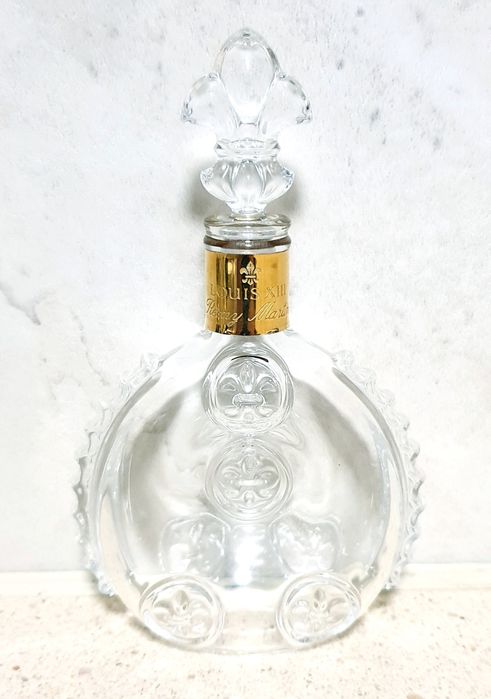 Raras pequenas garrafas em Cristal Baccarat vazias Louis XIII