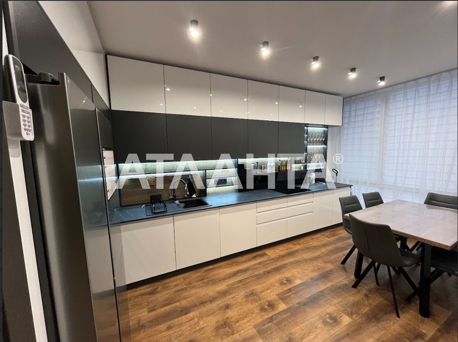 Продаж 3 км квартири по вул. В.Великого Дубляни