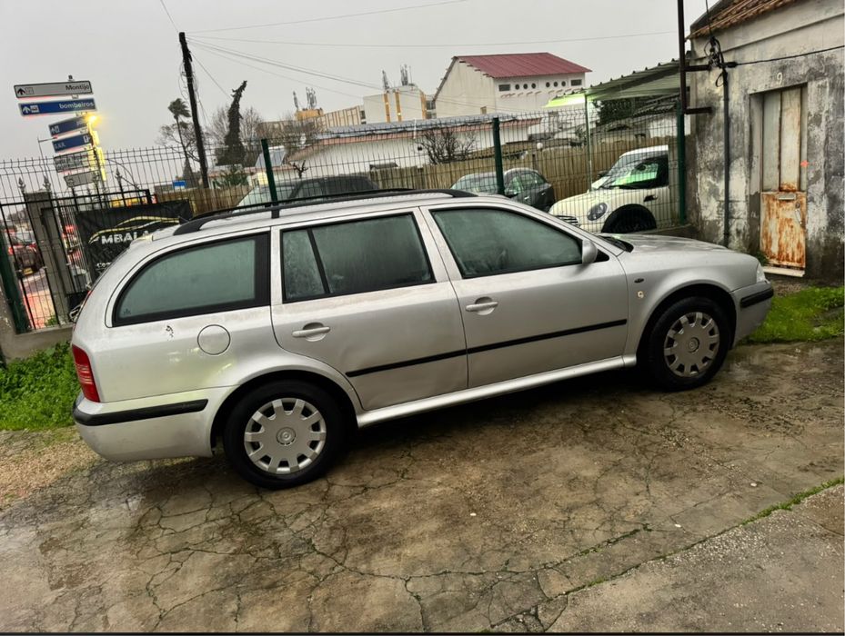 Skoda Octavia Ano 2000