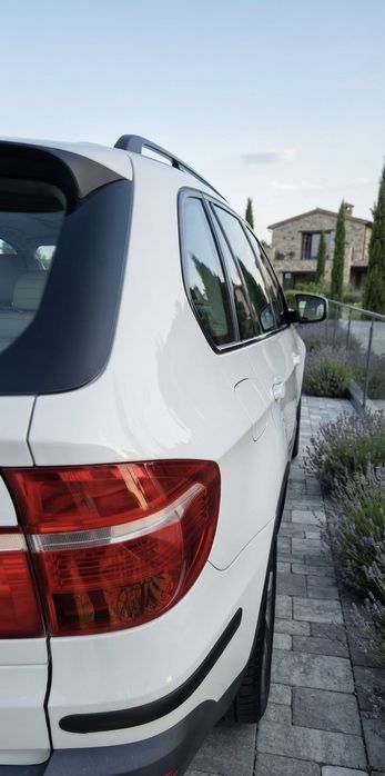 Sprzedam BMW X5.