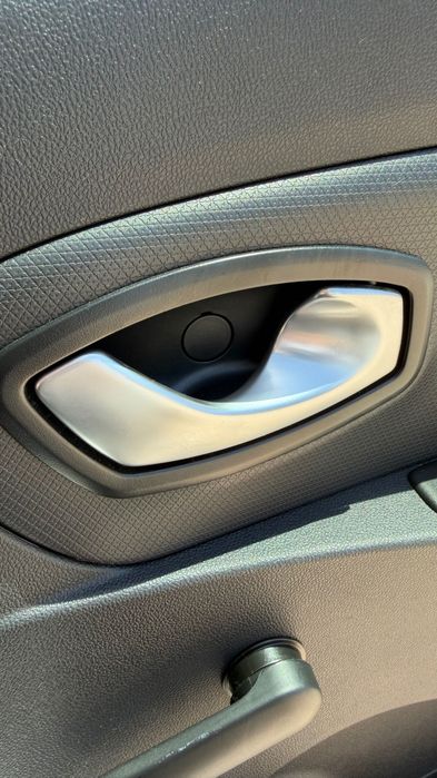 Renault Clio — fotografia 9