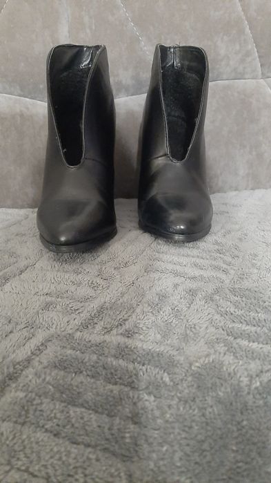 Sprzedam skórzane buty 36