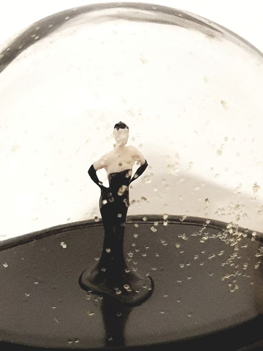 2 frascos de perfume - globos de neve - Fragile - Jean Paul Gaultier