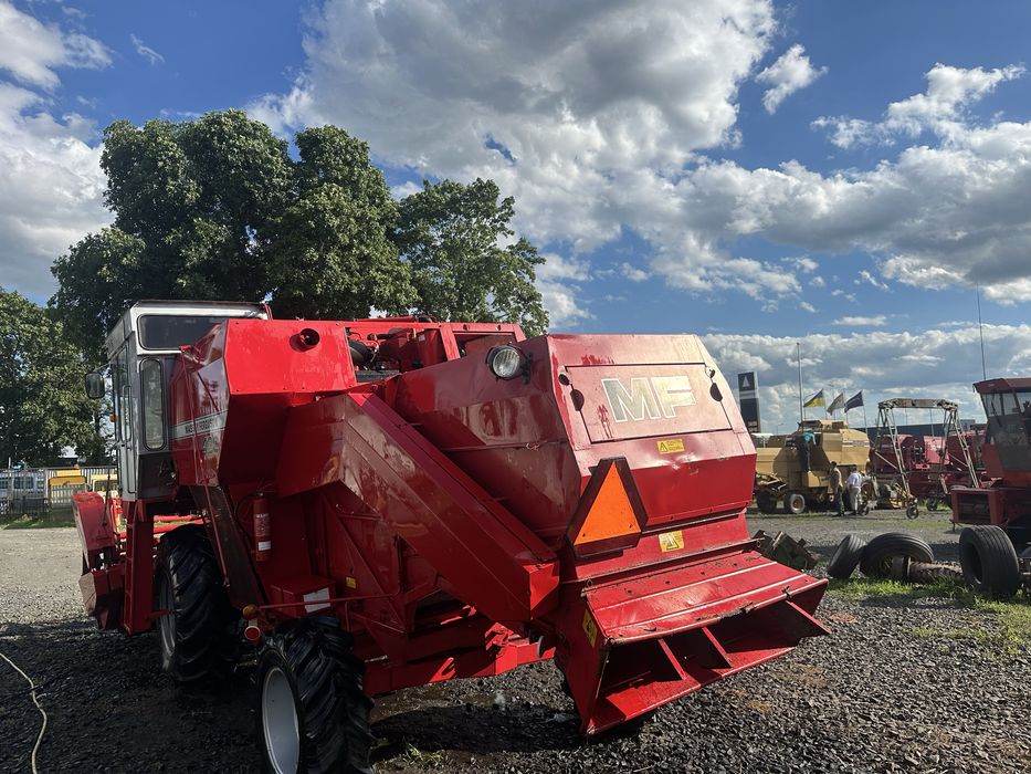 Комбайн зернозбиральний Massey Ferguson 430