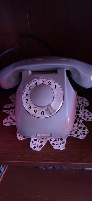 Telefon stacjonarny prl