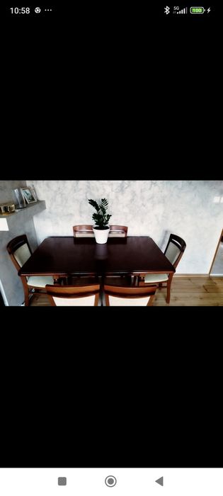 Sprzedam solidny stół rozkładany z krzeslami