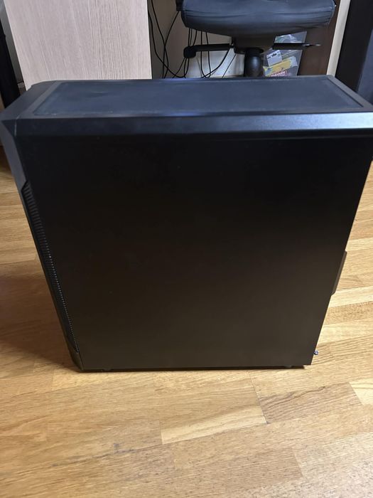 Komputer RTX 2070 Ryzen 7 2700 16Gb RAM
