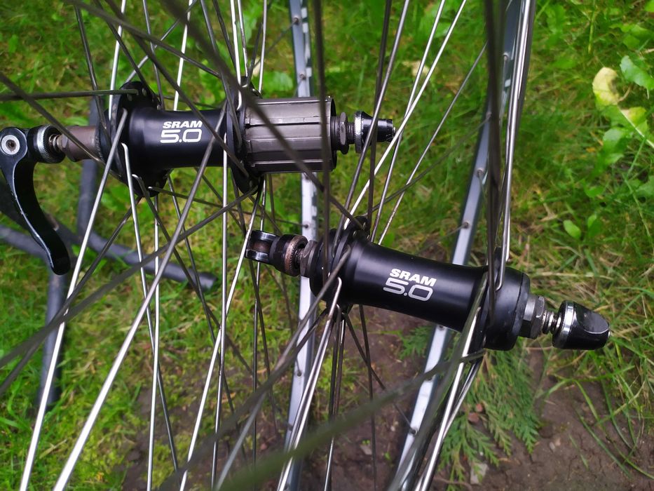 SRAM 5.0  koła szoswe VUELTA AIRLAINE 622x13  Polecam