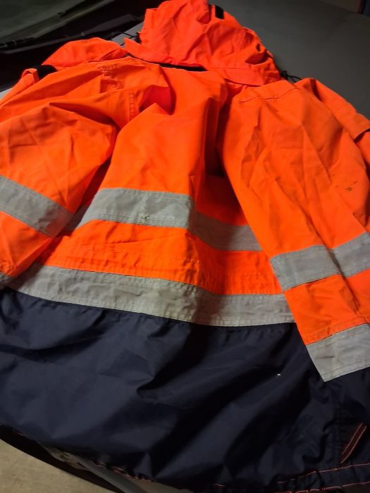 vendo parkas de alta  visibilidade  usadas