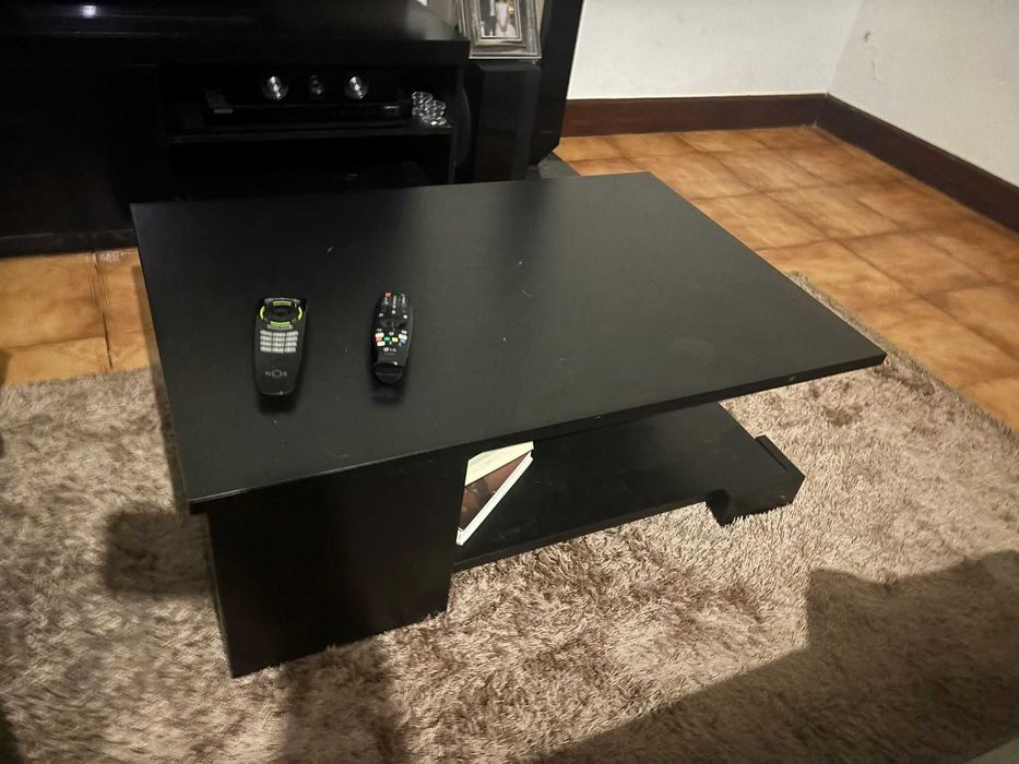 mobilário de sala c/ cadeiras