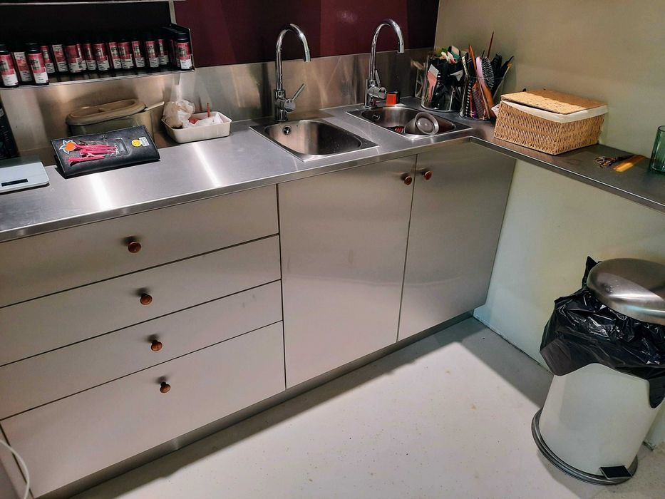 Blat kuchenny ze stali nierdzewnej ze zintegrowanym zlewem na wymiar