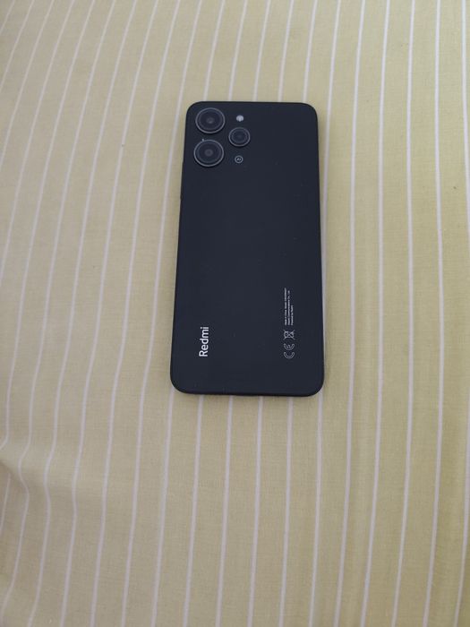 Redmi12 256gb semi-novo