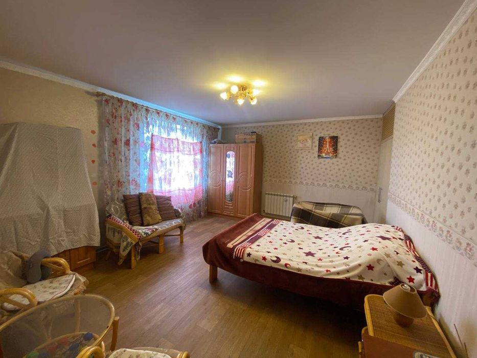 Продам ДОМ с БАНЕЙ  в Киевском районе, в Царском селе.