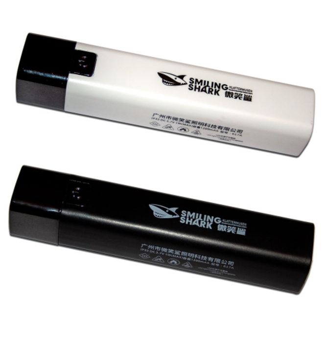 Фонарь светодиодный Shark черный