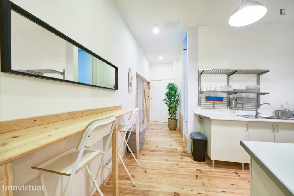 Quarto - localizado em Bairro Alto Lisbon