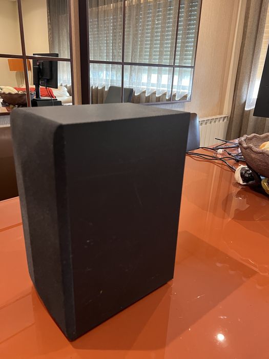 Soundbar e subwoofer