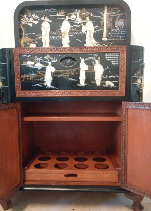 Móvel bar Chinês vintage